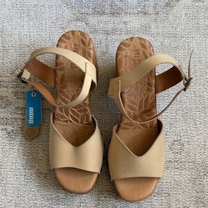 Miz Mooz Women's Beige Sandals